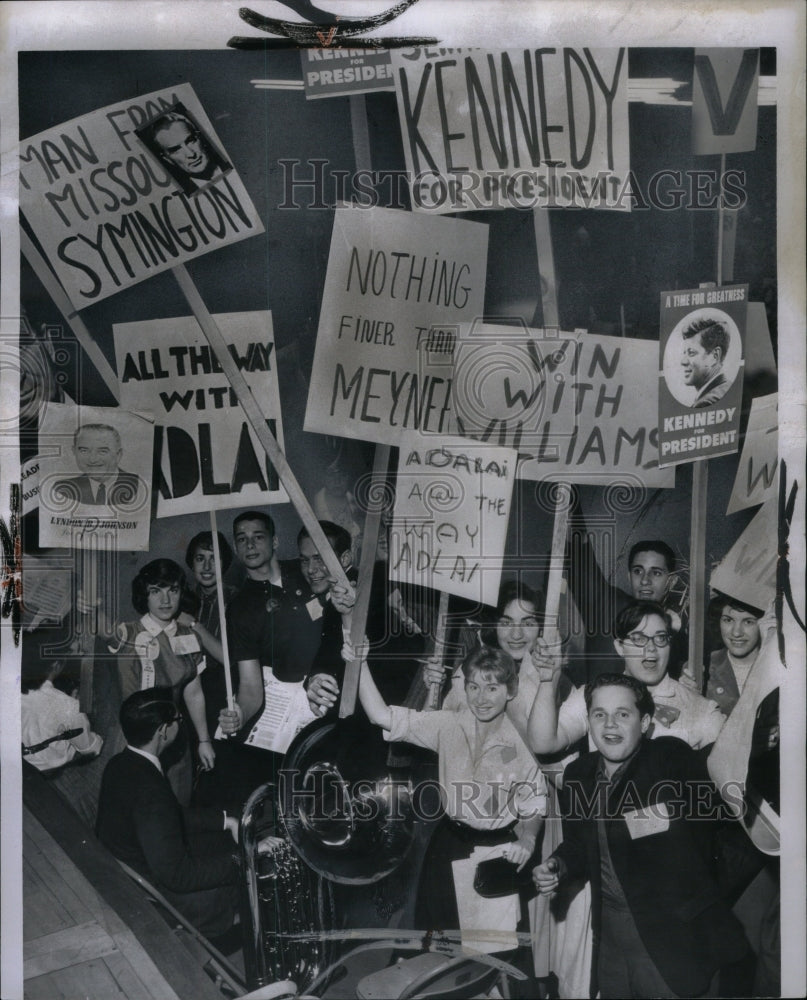 1960, Mumford students strike mock election - RRU59533 - Historic Images