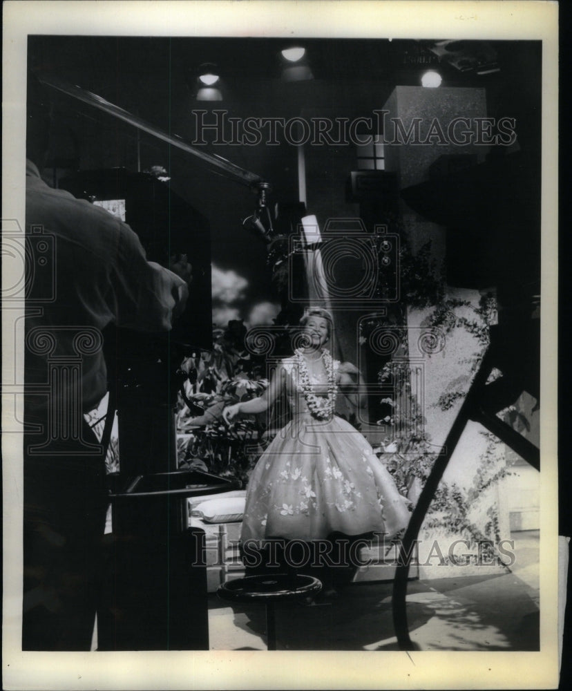 1955, Rehearsal Time Show Collects Counts - RRU59805 - Historic Images