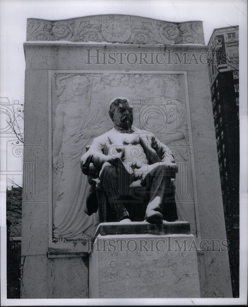 1955 Press Photo Maybury Statue Grand Circus park taste - RRU59847 - Historic Images