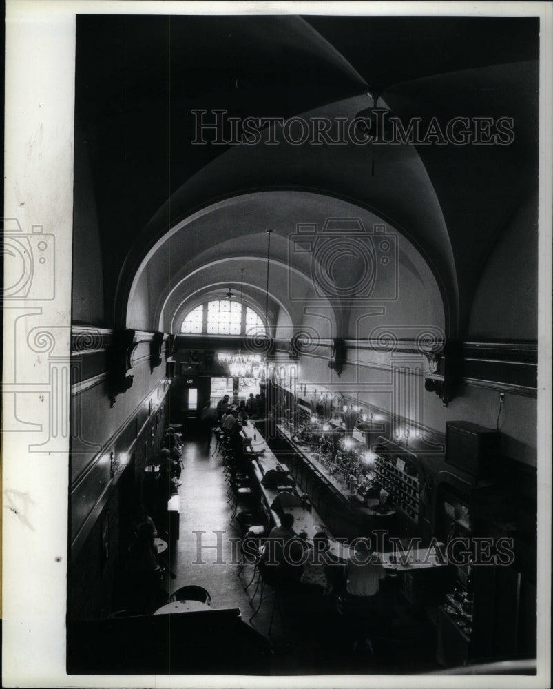 1980 Press Photo Detroit Shannon Restaurant Place Show - RRU59915 - Historic Images