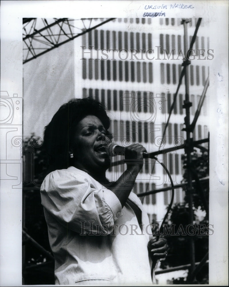 1983 Press Photo Ursula Walker singer Jazz Festival - RRU60137 - Historic Images