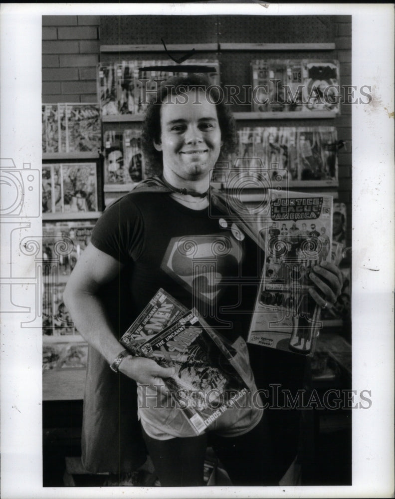 1986, Comic Book Convention Superman suit - RRU60323 - Historic Images