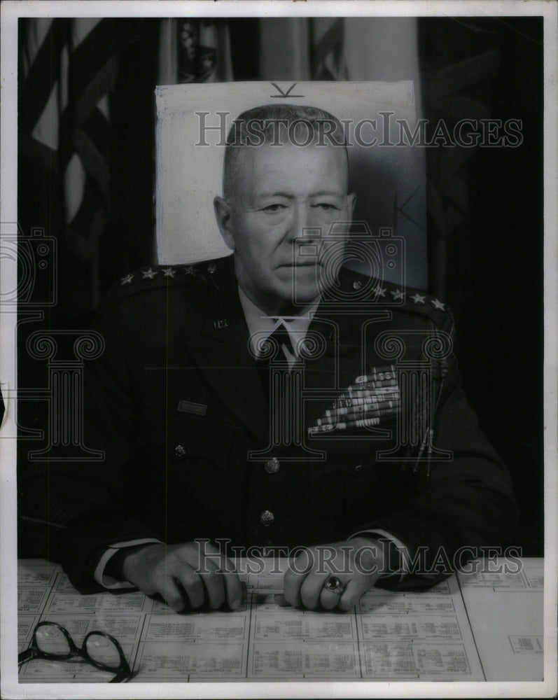 1962 Press Photo General Bride Clarke Commander Europe - RRU60393 - Historic Images