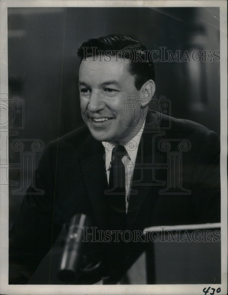 1966, Mike Wallace Newsman - RRU60489 - Historic Images