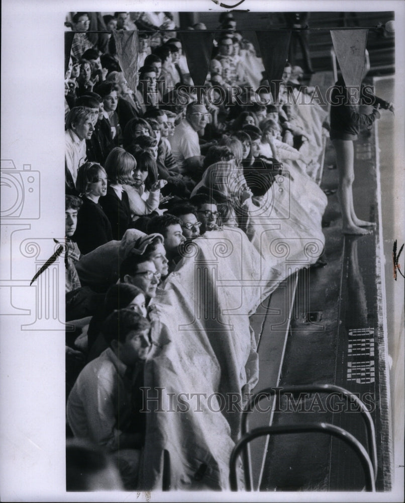 1966, DETROIT SCHOOLS CROWD PATTON POOLS - RRU60817 - Historic Images