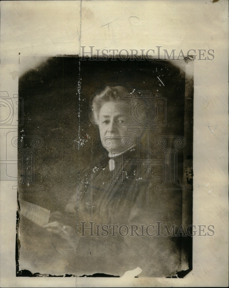 1927, Mrs Therese Rolshoven Mother Rolshoven - RRU60827 - Historic Images