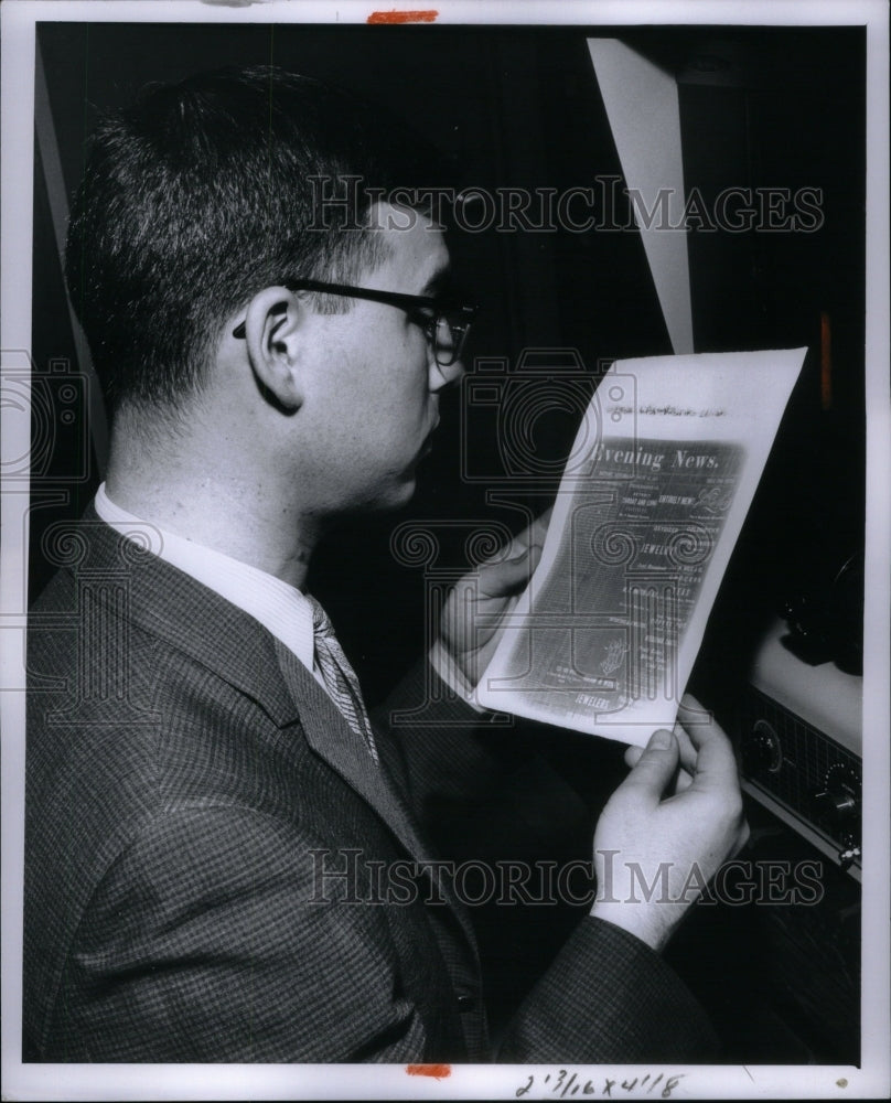 1961 Press Photo JIM DANCE ASSISTANT COORDINATOR - RRU60885 - Historic Images