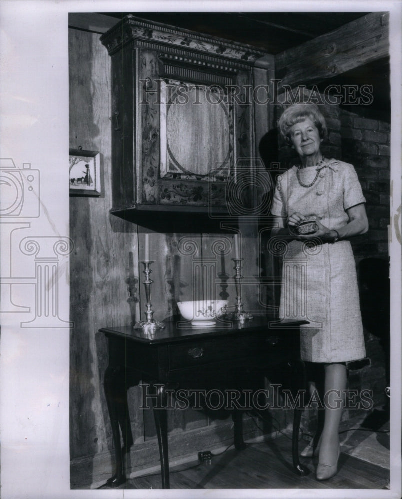 1967 Mildred Smart House Antique Dealer - Historic Images