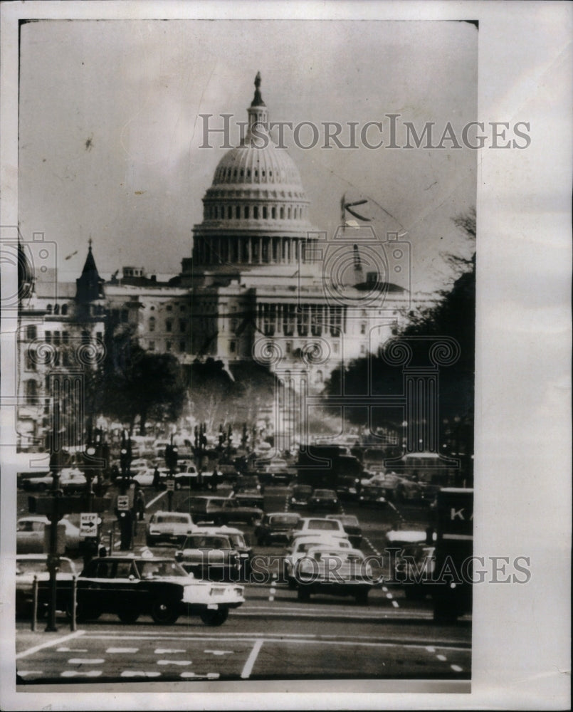 1976 Press Photo No content to type - Historic Images