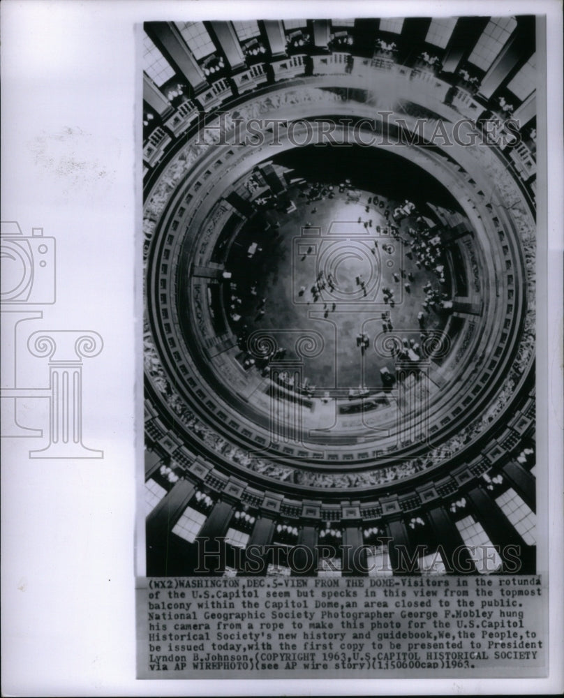 1963, Visitor U S Capitol Washington Balcony - RRU61217 - Historic Images