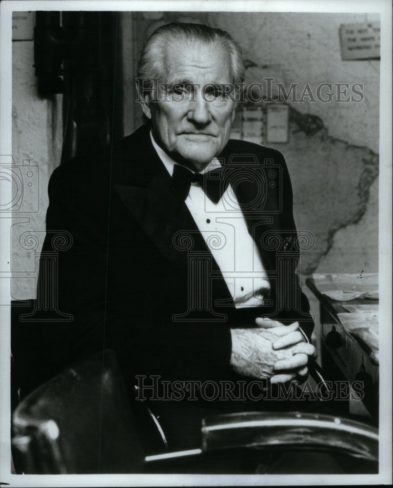 1981 Eric Sevareid CBS news journalist war - Historic Images