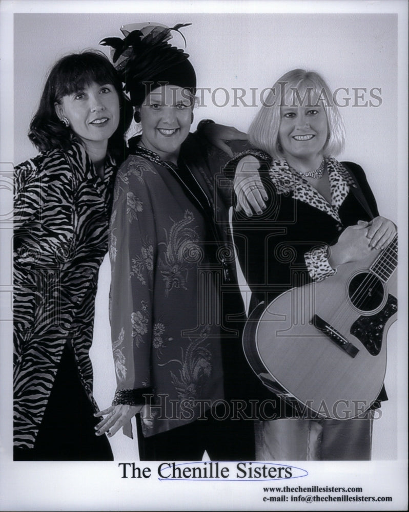 Press Photo Chenille Sisters American Contempory Band - RRU62233 - Historic Images