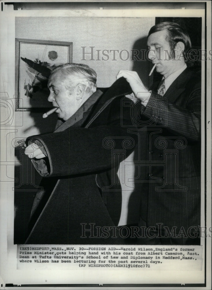 1971 Harold Wilson Albert Cameron England-Historic Images