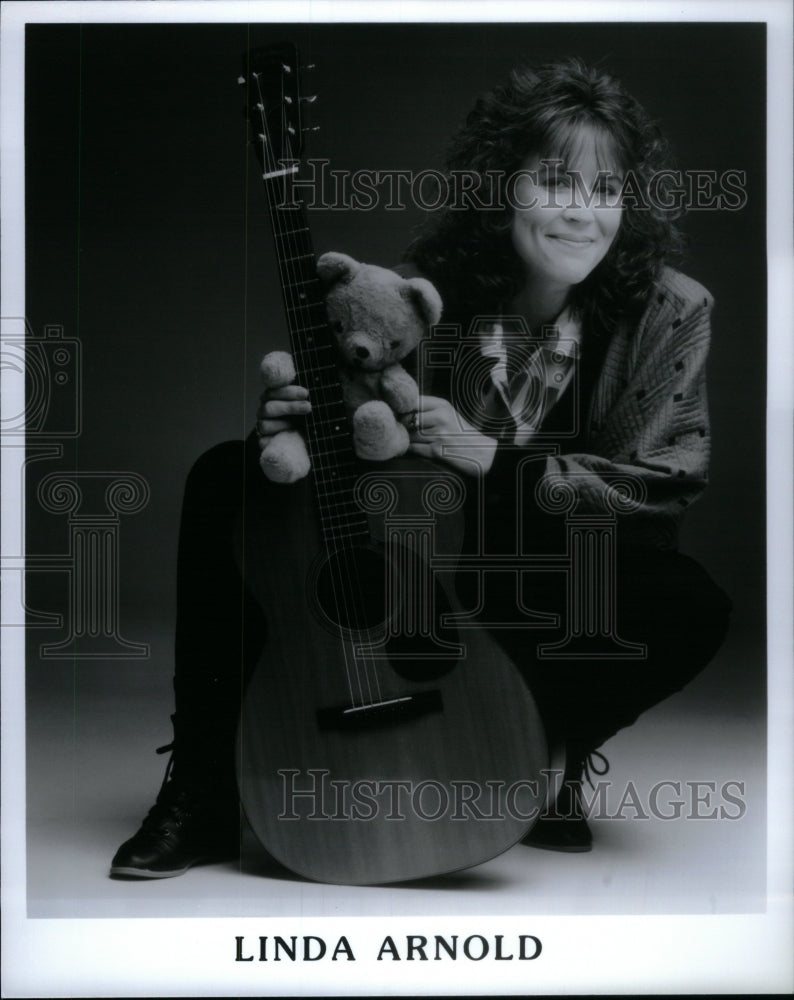 1990 Entertainer Musician Linda Arnold - Historic Images