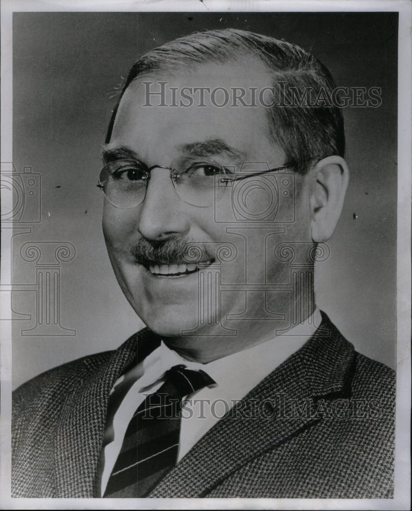 1969 Press Photo Dr. A.E. Wilder Smith Univ. Illinois - RRU63797 - Historic Images