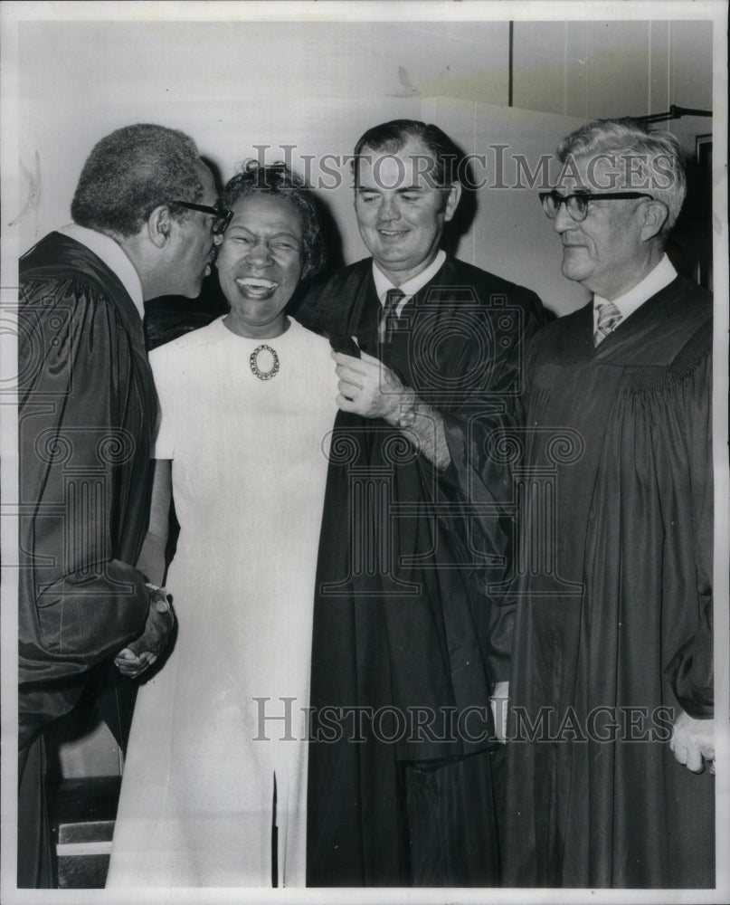 1972 Press Photo Detroit Traffic Court Ms Jessie Slaton - Historic Images