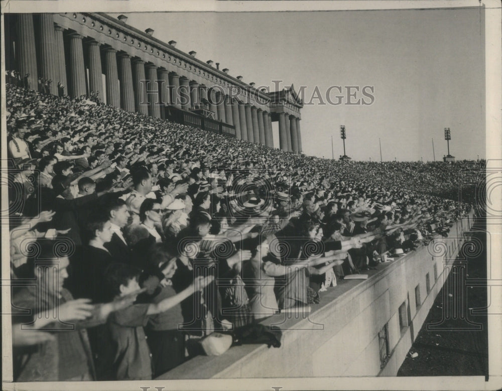 1941 American Legion patriotic spectacle - Historic Images