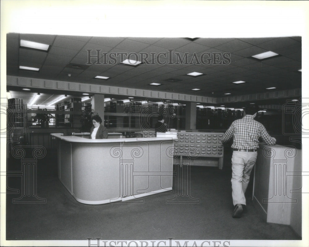 1985 Press Photo Signal UOP Group Research Center - RRU64297 - Historic Images