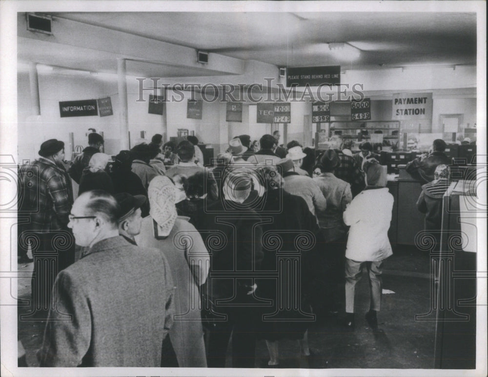 1963 Press Photo Unemployed Social Security - RRU64451 - Historic Images