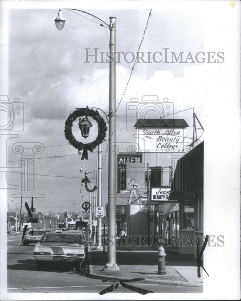 1971 Allen Beauty College Detroit USA-Historic Images