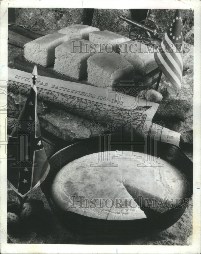 1986 Bread Made From Cornmeal Baked - Historic Images