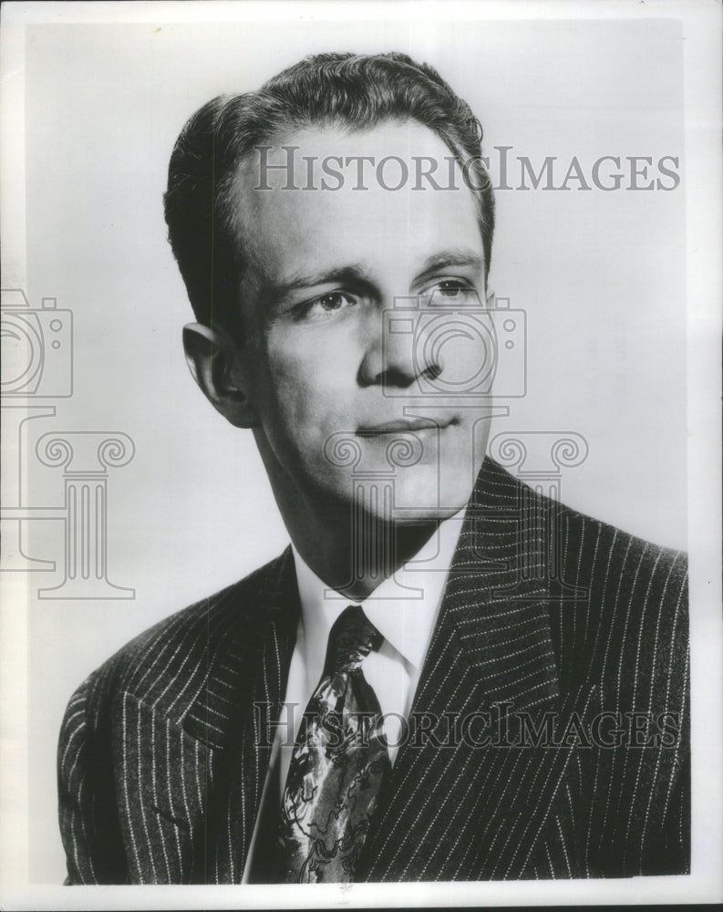 1959 Press Photo Roger Tuttle NBC radio audience - Historic Images