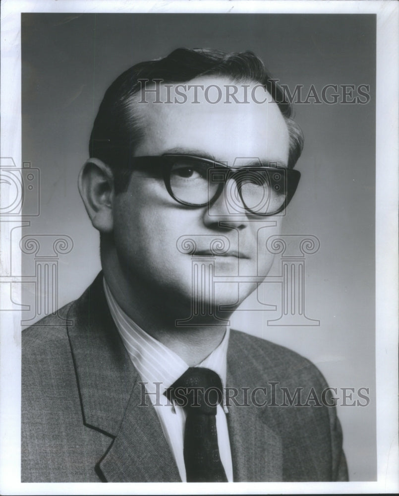 1971 Ronald West Business Executive - Historic Images