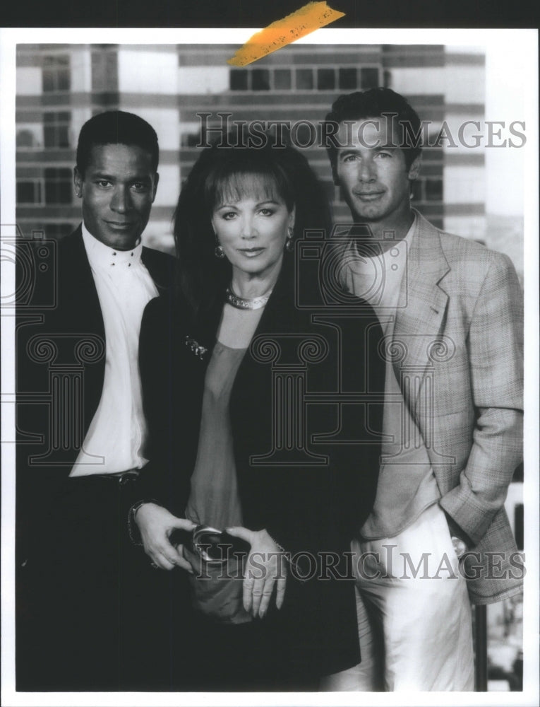 2001 Press Photo Jackie Collins &quot;Lady Boss&quot; - Historic Images