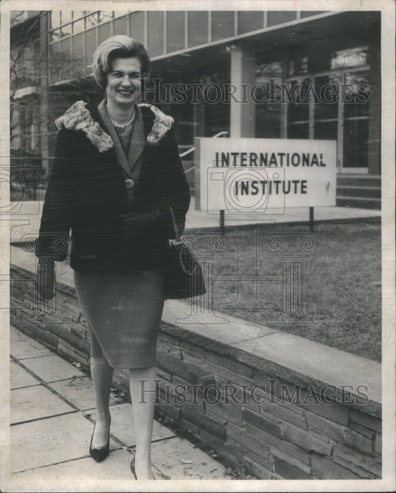 1965 Press Photo MARY BALL INTERNATIONAL INSTITUTE - RRU67877 - Historic Images