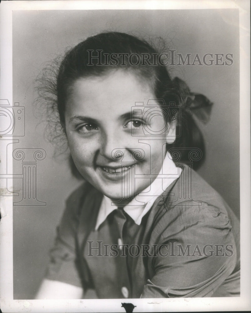 1953 Isabelle Vacher - Historic Images