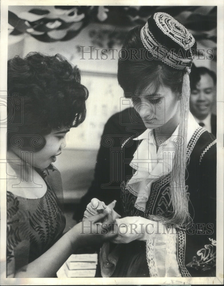 1964 Press Photo YMCA College World Fair - RRU68089 - Historic Images