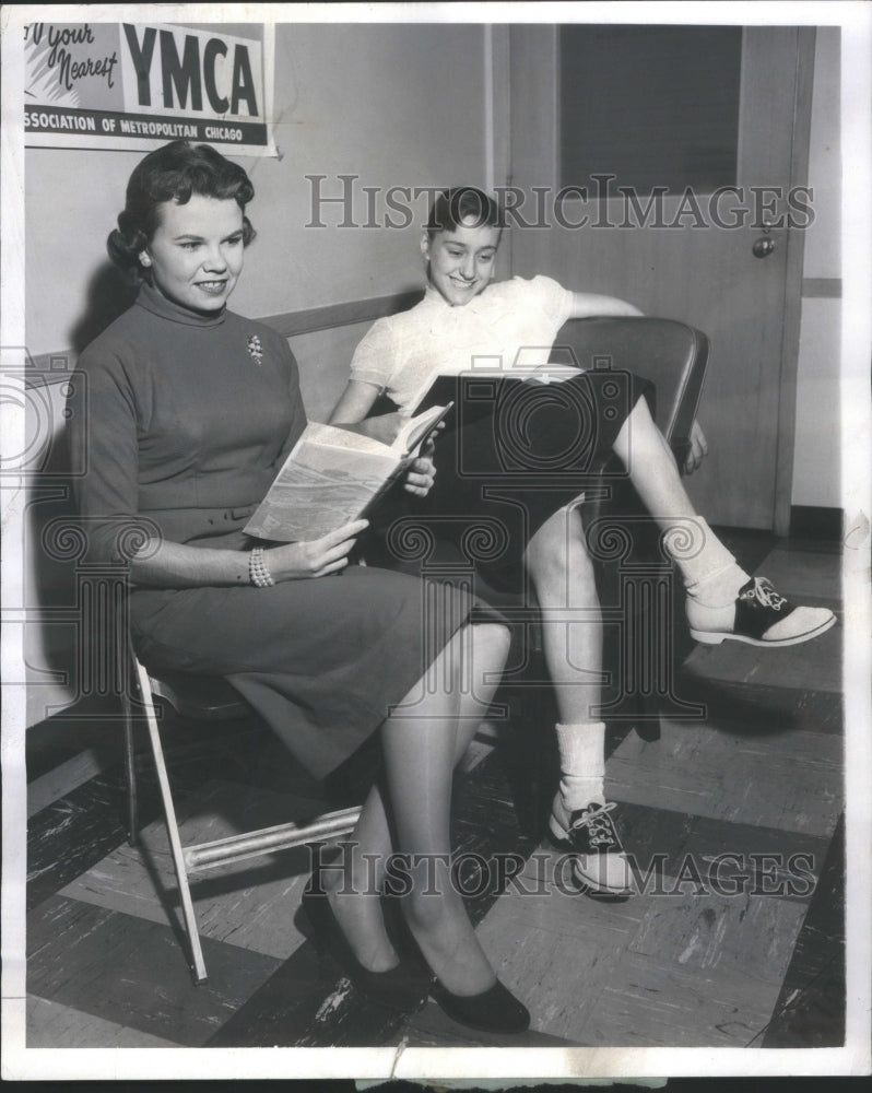 1957 Southtown YWCA Veda Zimmer Jan Wiggins - Historic Images