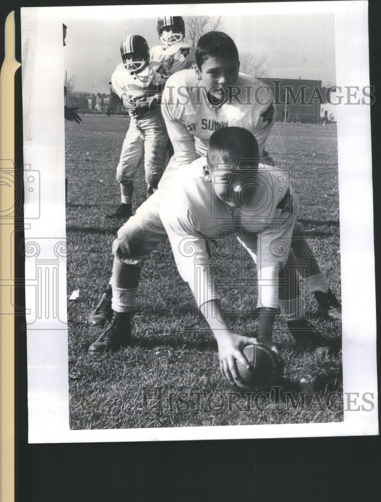 1961 WEST SUBURBAN YMCA POP WARNER GAME - Historic Images