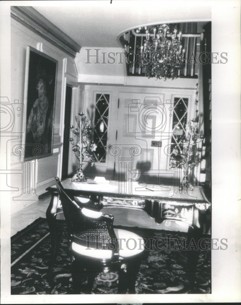 1989  Foyer  beige marble - Historic Images