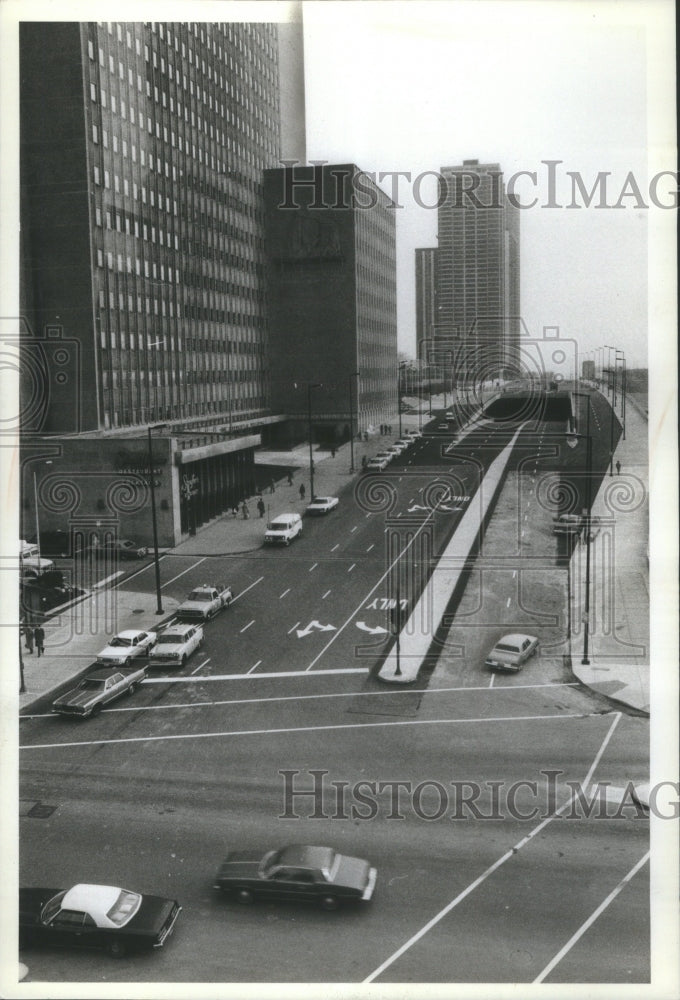 1981 Cultural Center East Michigan Venue - Historic Images