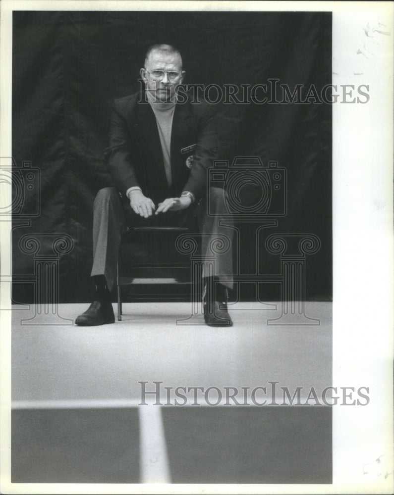 1983 Press Photo Charley Wells tennis line umpire - Historic Images