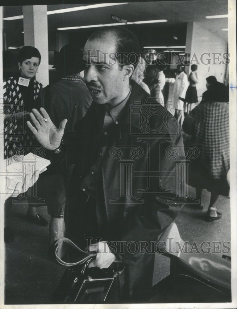 1992 Press Photo Michael Reese Hospital Paul Hodges - RRU69863 - Historic Images