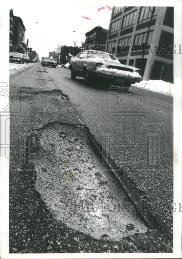 1979 Pothole Patrol Ice Street N Halsted-Historic Images