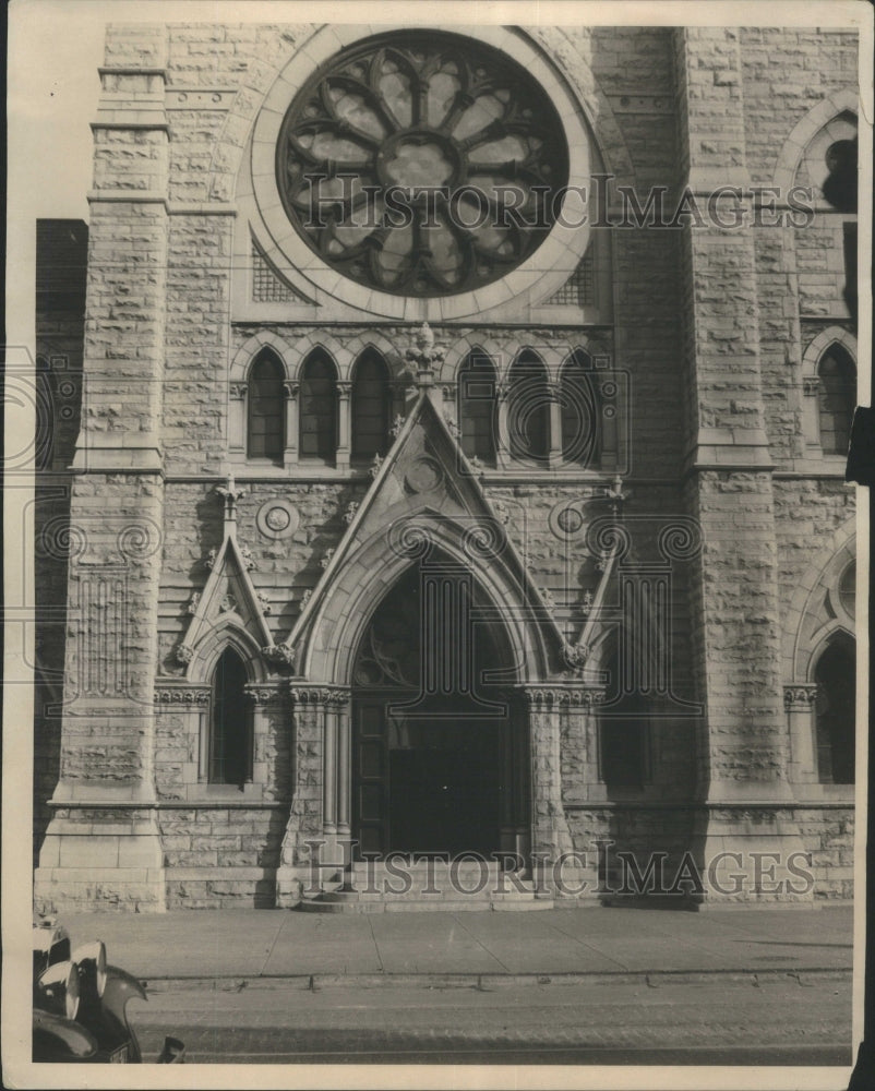 Press Photo Holy Name Cathedral - RRU70505 - Historic Images