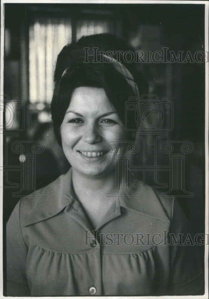 1975 Lynn Adams, waitress of the week-Historic Images