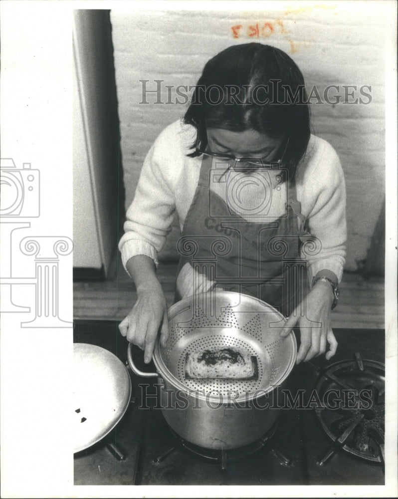 1981 Japanese Food Tree Ear Soaking Brittle  - Historic Images