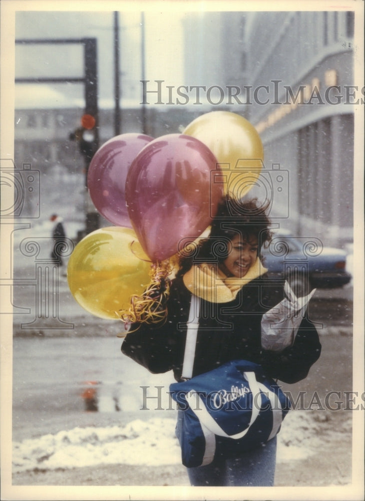 1992 Paula Hernandez battles weather party - Historic Images