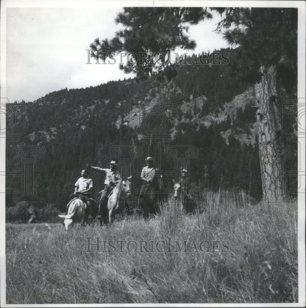 1979, Wildrness Prarade Redwood Camper Fast - RRU71545 - Historic Images