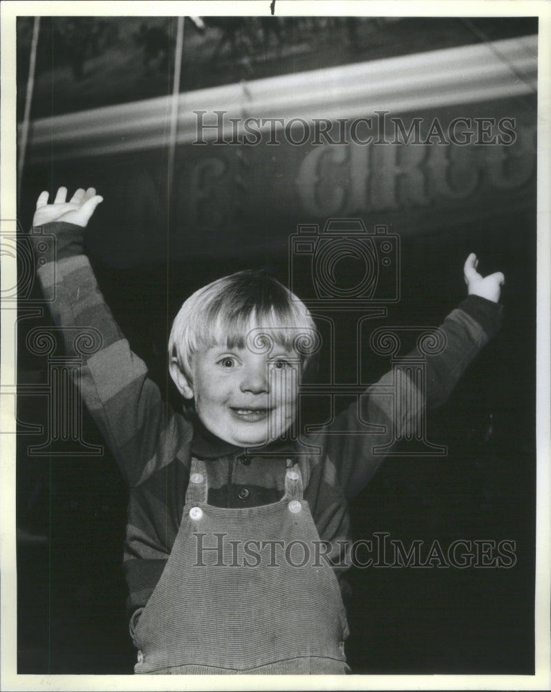 1986 Matco Criteria littlest big top circus - Historic Images