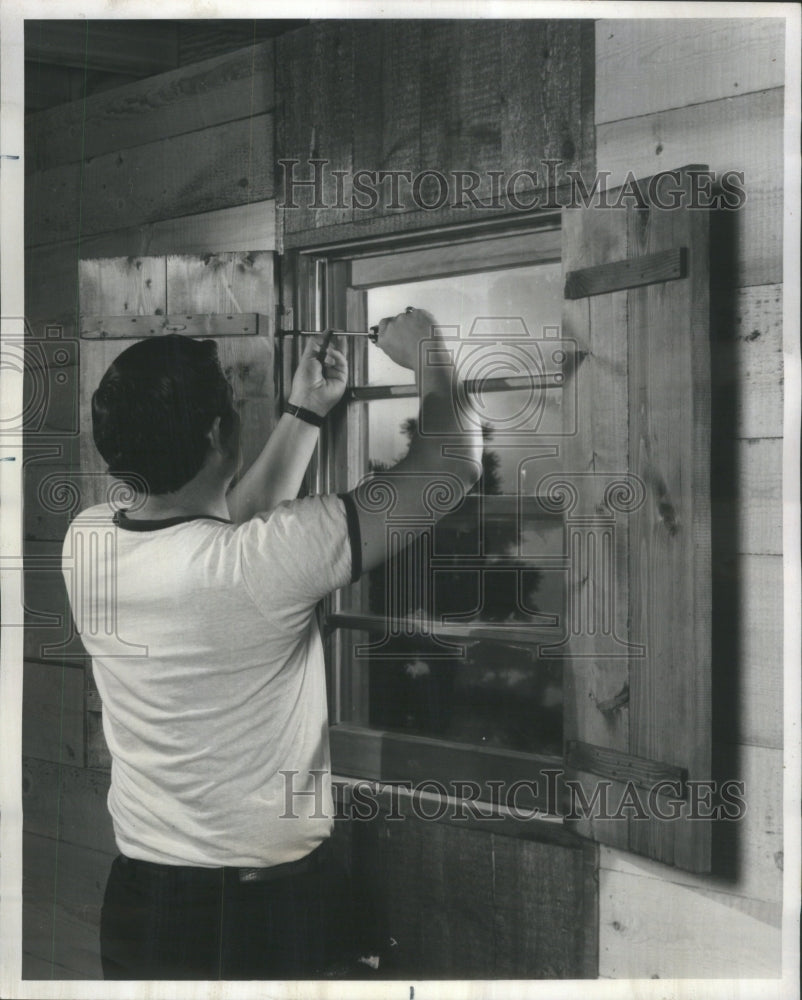 1976 Rough Lumber Shelters Family Room Save - Historic Images