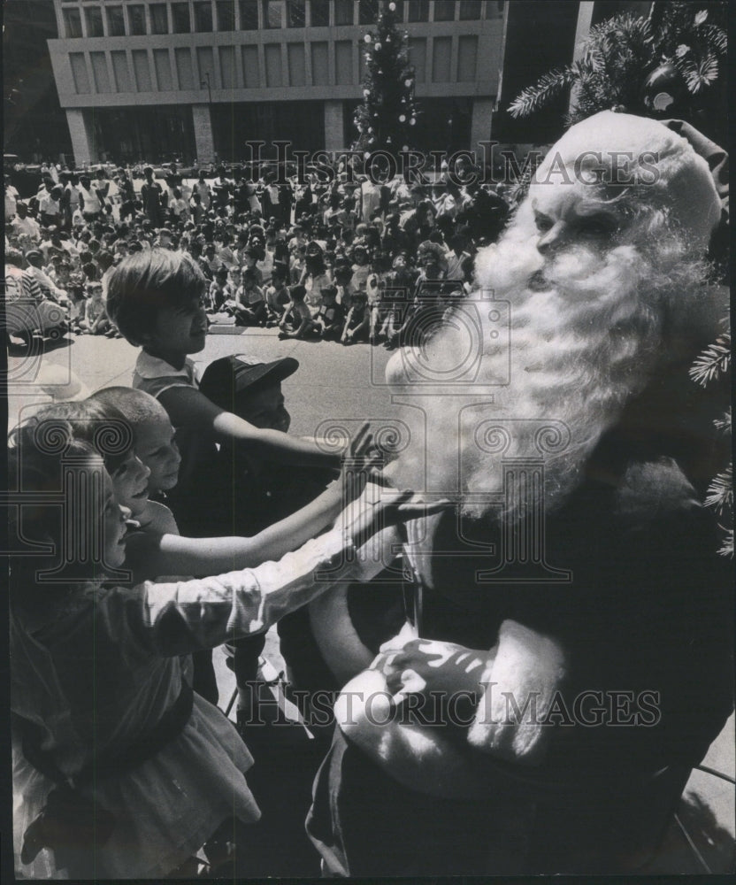 1969 Christmas Mayor Richard Daleys Summer - Historic Images