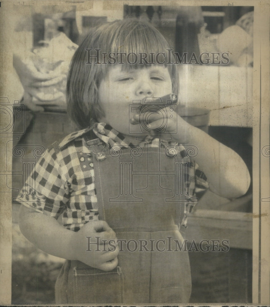 1974 Little Boy Bobby Wright Cigar Puff - Historic Images