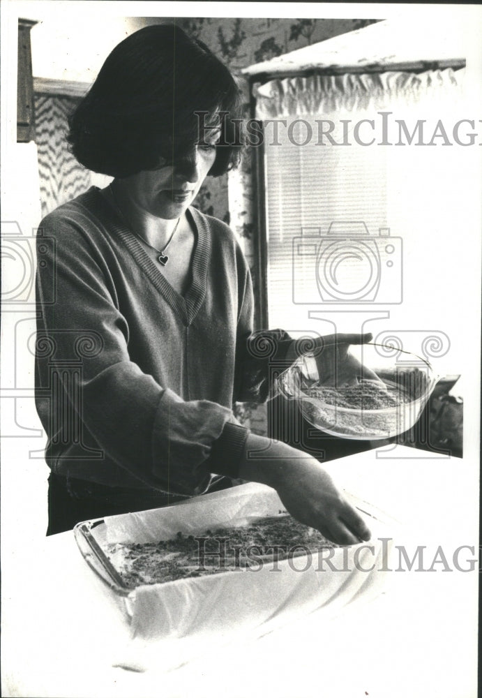 1980 Greek Food Helena Pantazis dough - Historic Images