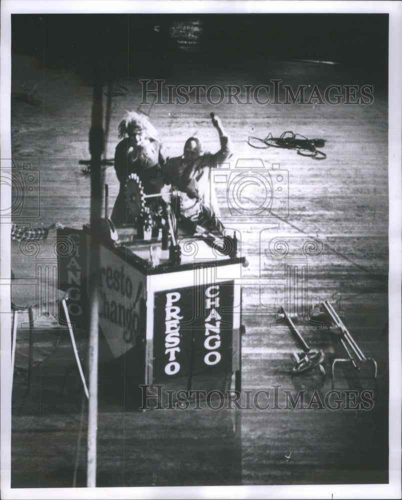 1963 Presto Chango Machine Shrine Circus - Historic Images