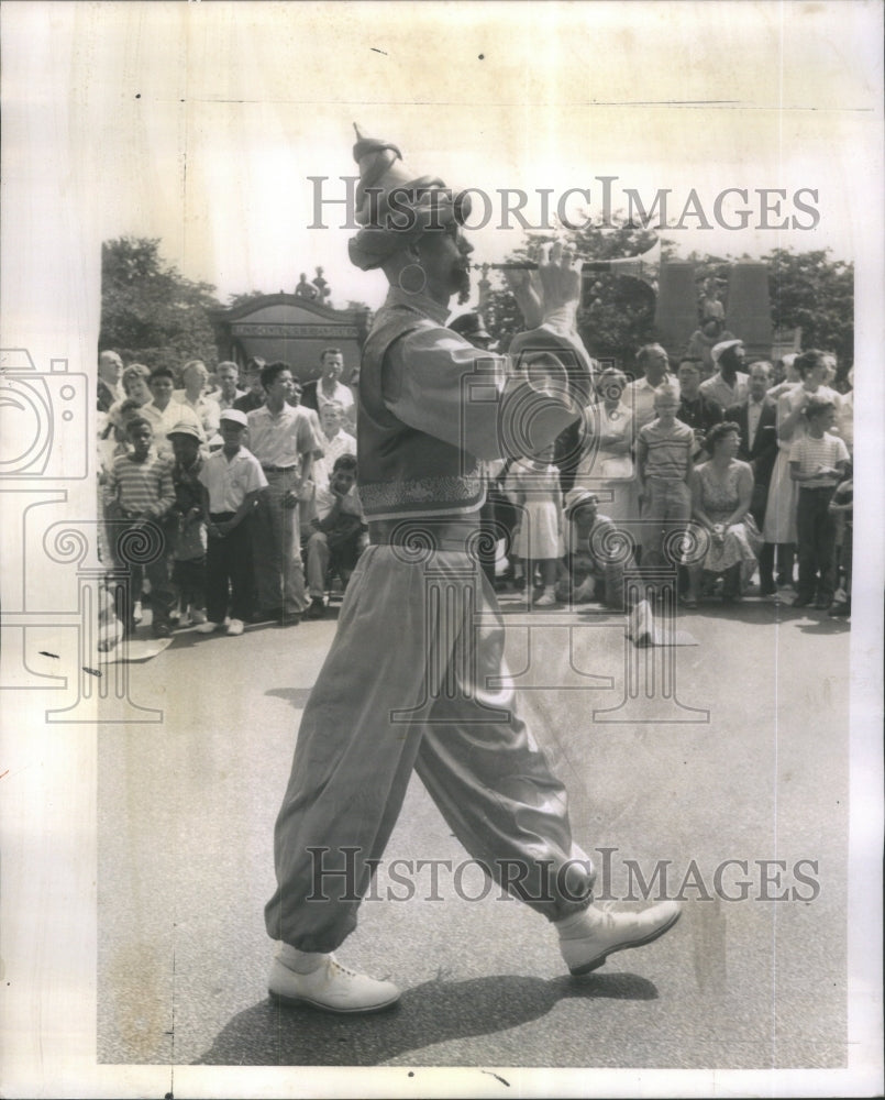 1958 Boumi Temple Oriental Band Herbert - Historic Images